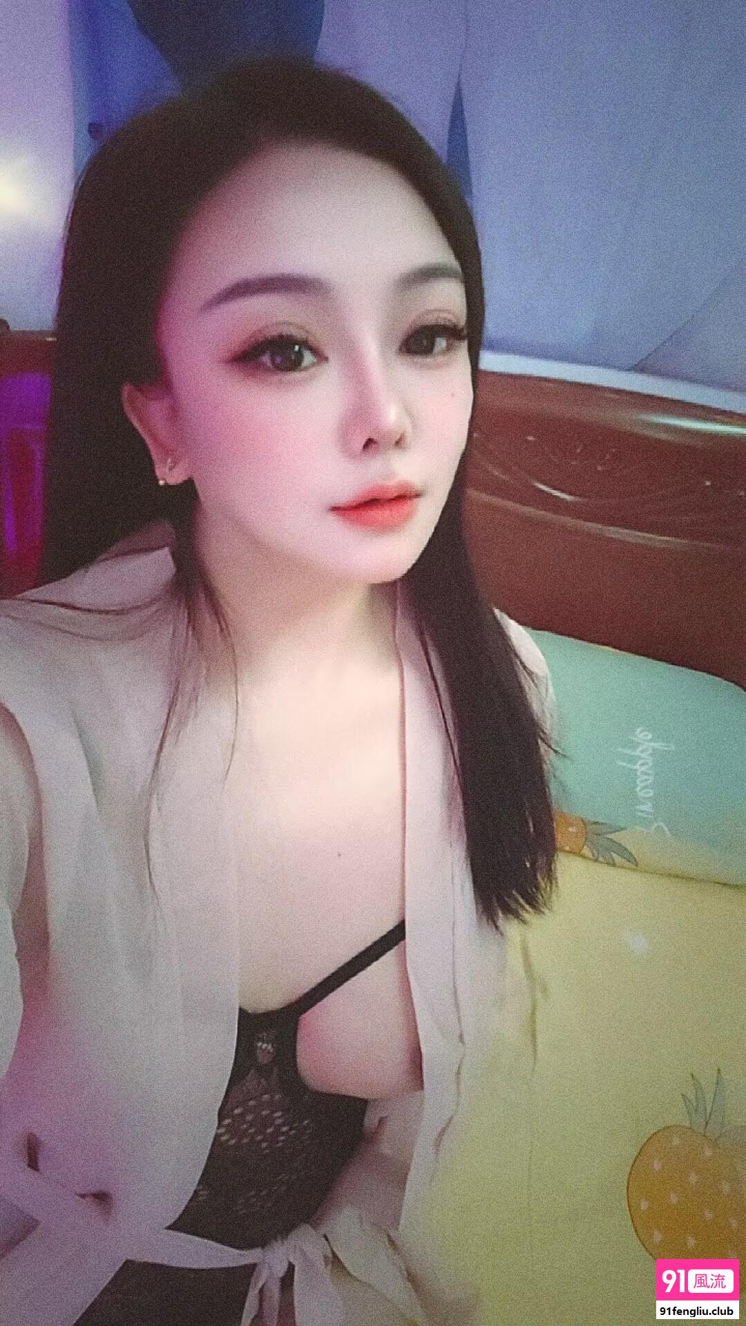 解渴丰满型微坦少妇